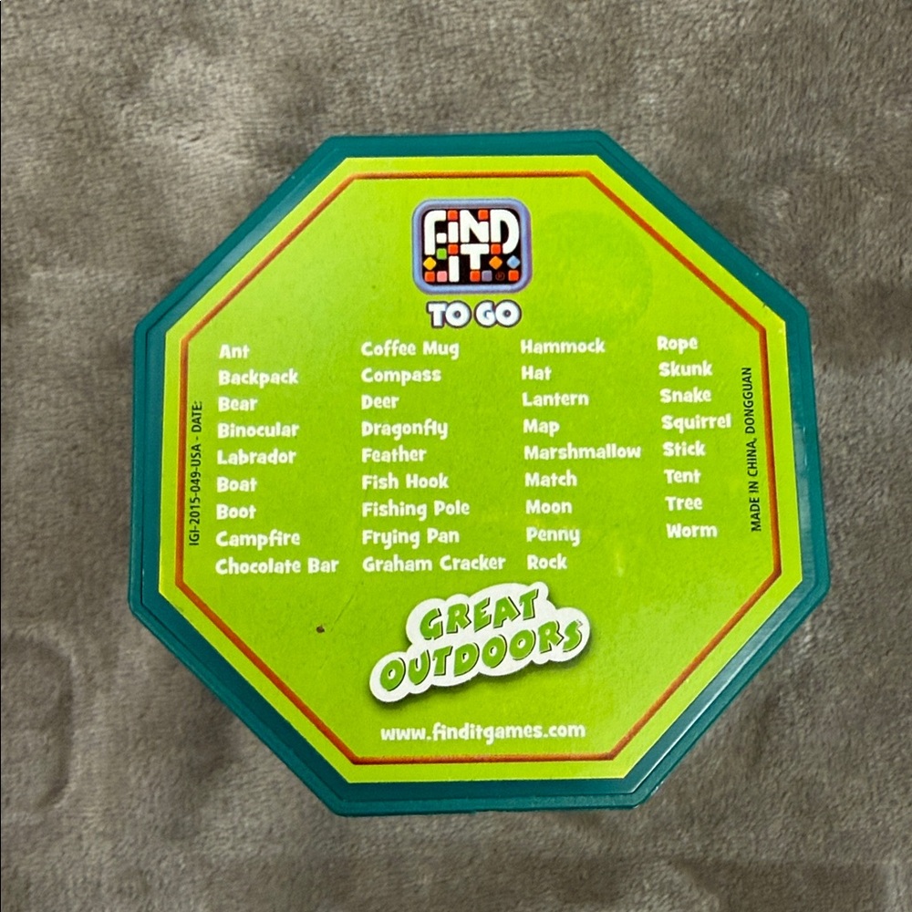 2015 FIND IT GAME TO GO A Contained Adventure Game Great Outdoors J - Picture 2 of 7